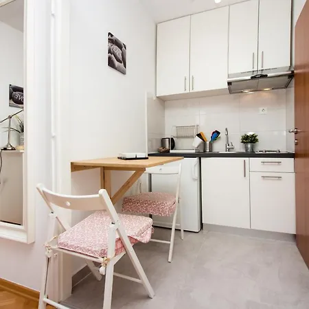New Cozy Studio In The City Center Split