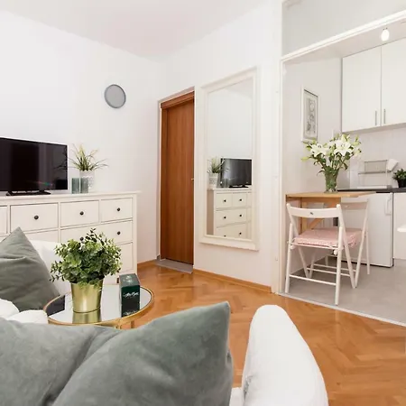 New Cozy Studio In The City Center * سبليت