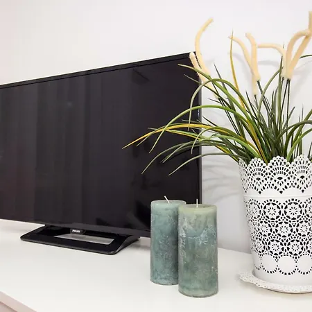New Cozy Studio In The City Center Apartment Split